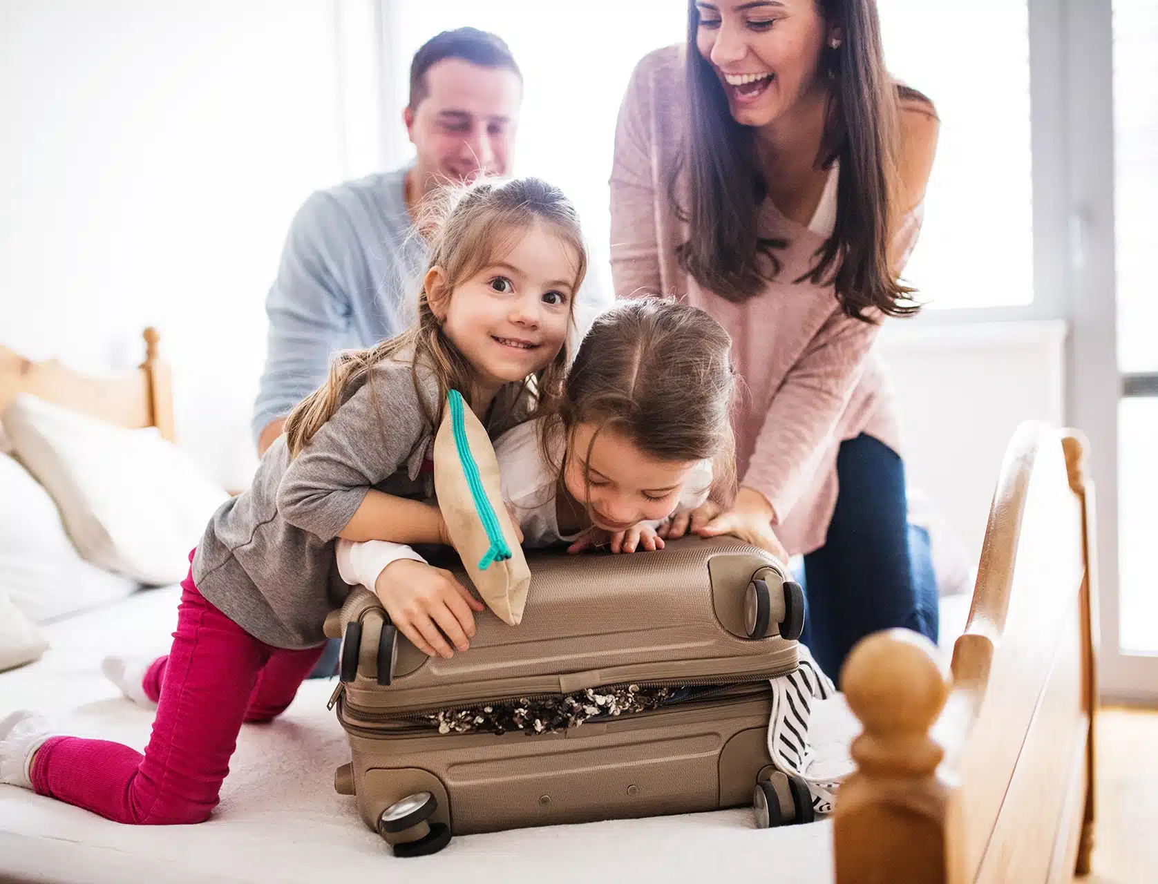 family-packing-travel-2